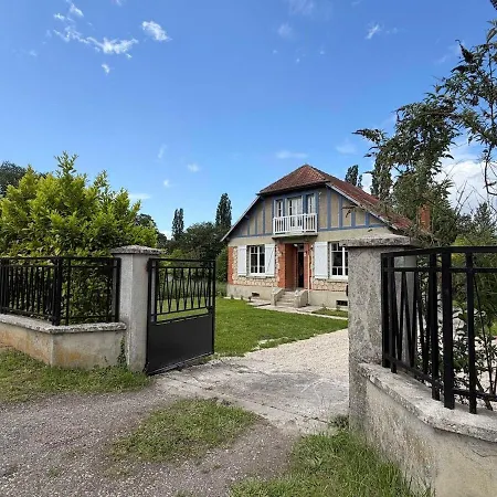 L'oree Du Chateau Ressons-le-Long
